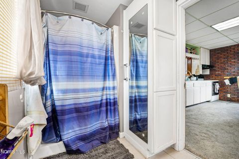 Tiny photo for 418 W Vine Street, Lima, OH 45804 (MLS # 10005319)