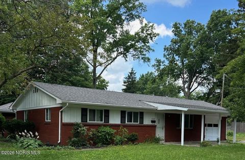 Photo of 2604 Arletta Street, Toledo, OH 43613 (MLS # 10002850)