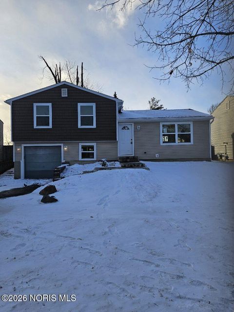 Photo of 4745 Ottawa Trail Road, Toledo, OH 43611 (MLS # 10003311)