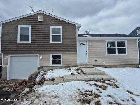 Photo of 4745 Ottawa Trail Road, Toledo, OH 43611 (MLS # 10003311)