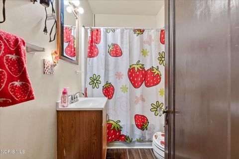 Tiny photo for 520 Waggoner Boulevard, Toledo, OH 43612 (MLS # 10005200)