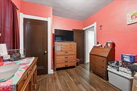 Tiny photo for 520 Waggoner Boulevard, Toledo, OH 43612 (MLS # 10005200)