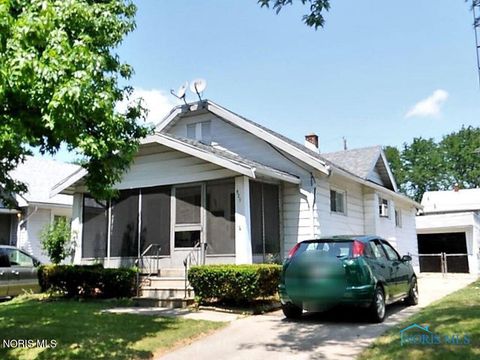 Photo of 520 Waggoner Boulevard, Toledo, OH 43612 (MLS # 10005200)