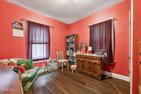 Tiny photo for 520 Waggoner Boulevard, Toledo, OH 43612 (MLS # 10005200)