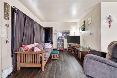 Tiny photo for 520 Waggoner Boulevard, Toledo, OH 43612 (MLS # 10005200)