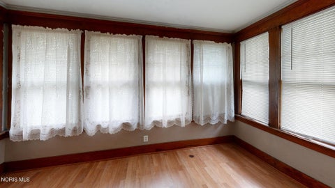 Tiny photo for 2118 Airport Highway, Toledo, OH 43609 (MLS # 10014089)