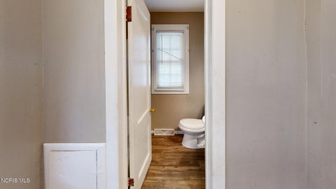 Tiny photo for 2118 Airport Highway, Toledo, OH 43609 (MLS # 10014089)