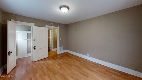 Tiny photo for 2118 Airport Highway, Toledo, OH 43609 (MLS # 10014089)