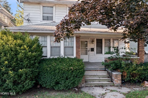 Tiny photo for 2118 Airport Highway, Toledo, OH 43609 (MLS # 10014089)