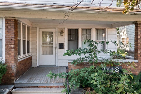 Tiny photo for 2118 Airport Highway, Toledo, OH 43609 (MLS # 10014089)