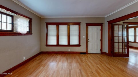 Tiny photo for 2118 Airport Highway, Toledo, OH 43609 (MLS # 10014089)