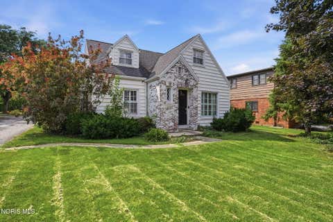 Tiny photo for 2004 S Main Street, Findlay, OH 45840 (MLS # 10011712)