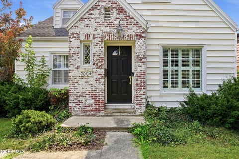 Tiny photo for 2004 S Main Street, Findlay, OH 45840 (MLS # 10011712)