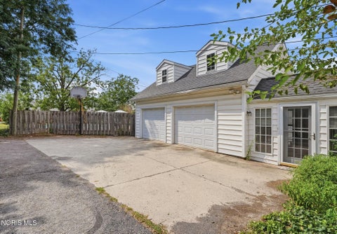 Tiny photo for 2004 S Main Street, Findlay, OH 45840 (MLS # 10011712)