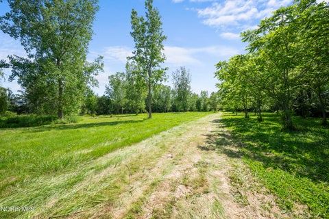 Tiny photo for 1464 Berkey Road, Swanton, OH 43558 (MLS # 10009114)