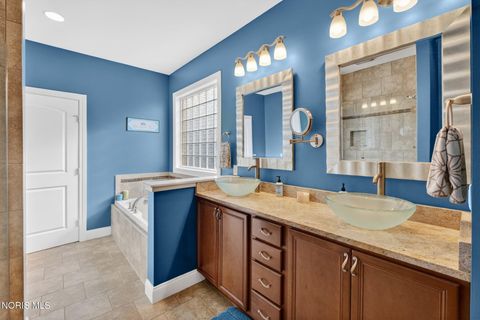 Tiny photo for 25200 Rocky Harbour Drive, Perrysburg, OH 43551 (MLS # 10004508)