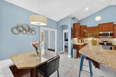 Tiny photo for 25200 Rocky Harbour Drive, Perrysburg, OH 43551 (MLS # 10004508)