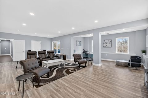 Tiny photo for 25200 Rocky Harbour Drive, Perrysburg, OH 43551 (MLS # 10004508)