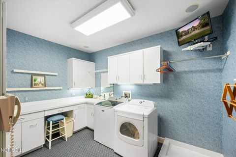 Tiny photo for 10751 Brexton Court, Whitehouse, OH 43571 (MLS # 10005380)