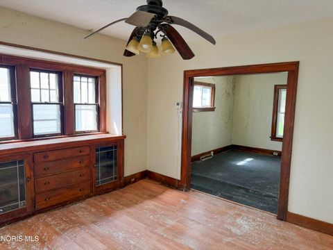 Tiny photo for 4110 Lyman Avenue, Toledo, OH 43612 (MLS # 10007152)