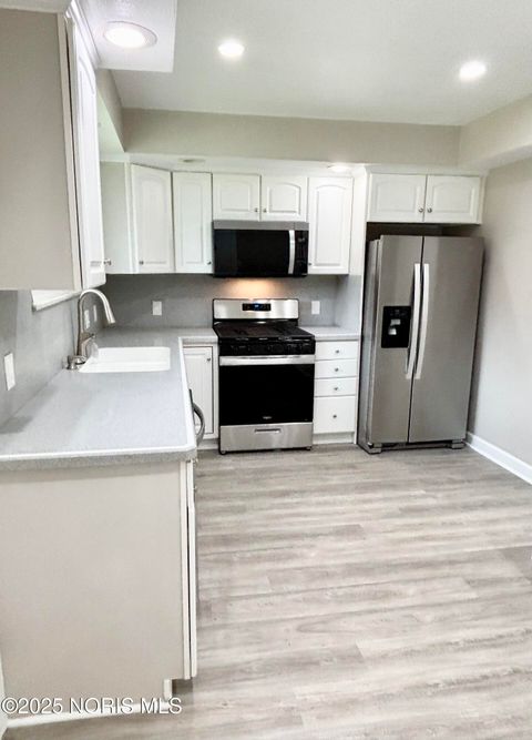 Tiny photo for 1826 Bieber Drive, Northwood, OH 43619 (MLS # 10000239)