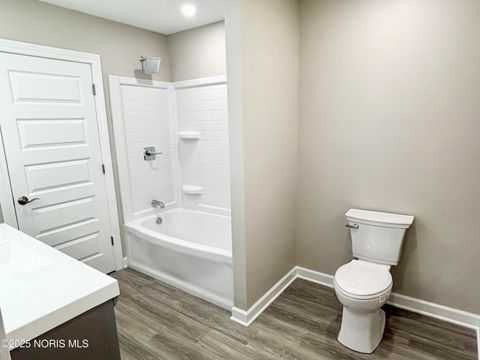 Tiny photo for 1826 Bieber Drive, Northwood, OH 43619 (MLS # 10000239)