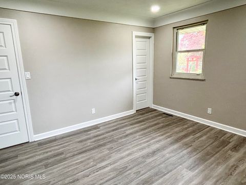 Tiny photo for 1826 Bieber Drive, Northwood, OH 43619 (MLS # 10000239)