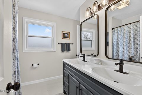 Tiny photo for 10 Mattatuck Way, Waterville, OH 43566 (MLS # 10006802)