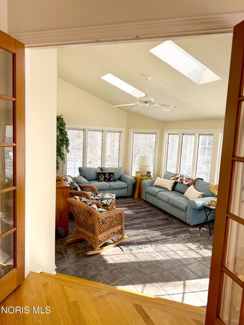 Tiny photo for 26250 W River Road, Perrysburg, OH 43551 (MLS # 10007086)