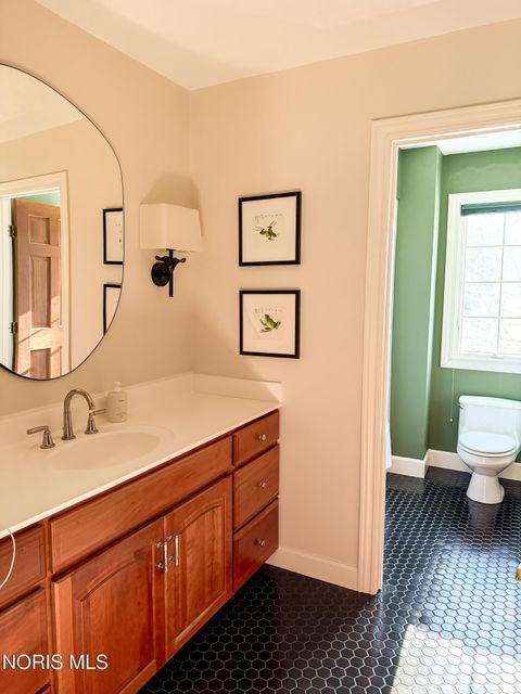 Tiny photo for 26250 W River Road, Perrysburg, OH 43551 (MLS # 10007086)