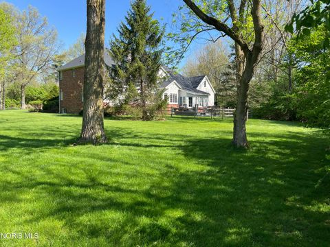 Tiny photo for 26250 W River Road, Perrysburg, OH 43551 (MLS # 10007086)