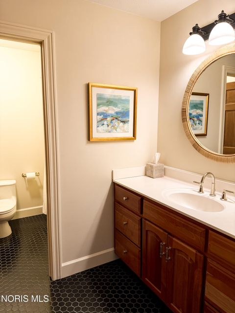 Tiny photo for 26250 W River Road, Perrysburg, OH 43551 (MLS # 10007086)