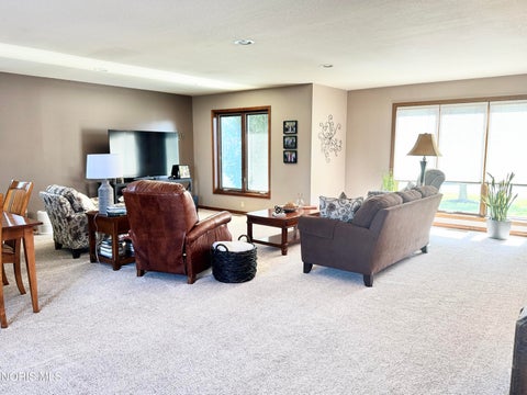 Tiny photo for 910 Cardinal Drive, Bryan, OH 43506 (MLS # 10014318)