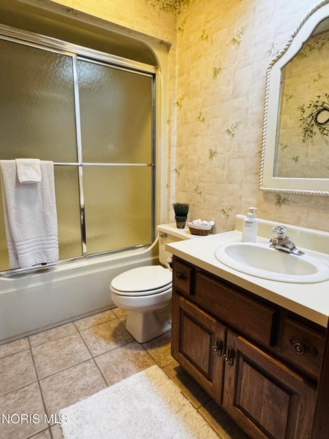 Tiny photo for 910 Cardinal Drive, Bryan, OH 43506 (MLS # 10014318)