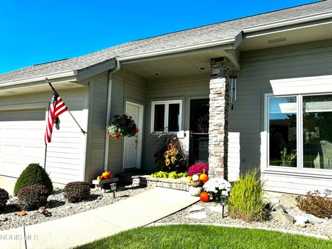 Tiny photo for 910 Cardinal Drive, Bryan, OH 43506 (MLS # 10014318)