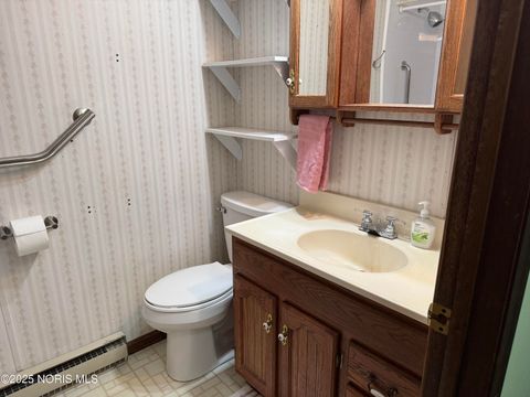 Tiny photo for 35 Lafayette Drive, Napoleon, OH 43545 (MLS # 10001915)