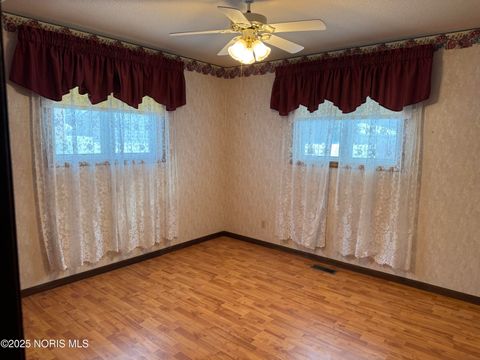 Tiny photo for 35 Lafayette Drive, Napoleon, OH 43545 (MLS # 10001915)