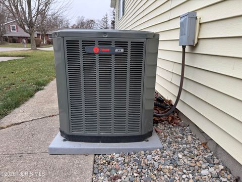 Tiny photo for 35 Lafayette Drive, Napoleon, OH 43545 (MLS # 10001915)