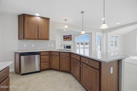 Tiny photo for 26411 Whitewater Drive, Perrysburg, OH 43551 (MLS # 10003480)