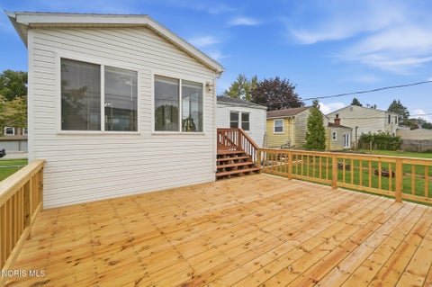 Tiny photo for 2443 Bedford Lane, Northwood, OH 43619 (MLS # 10013954)