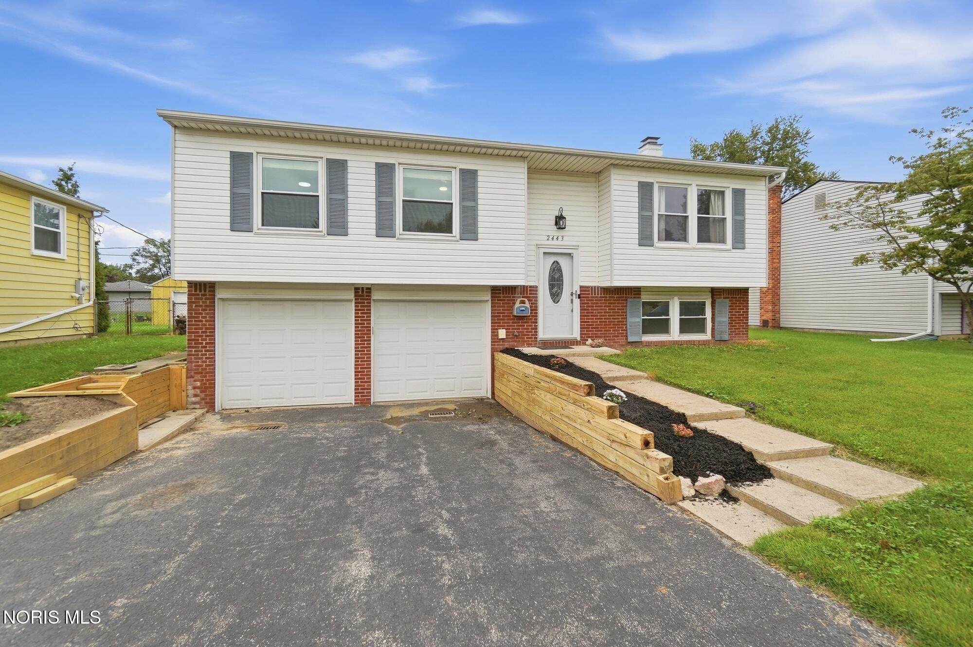 2443 Bedford Lane