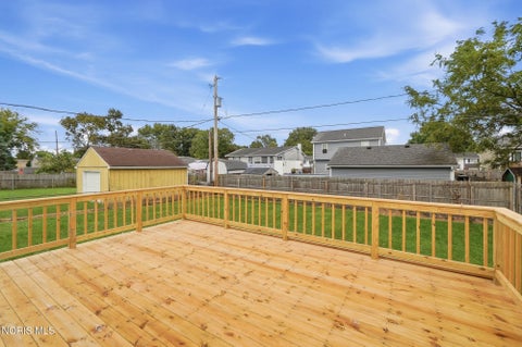 Tiny photo for 2443 Bedford Lane, Northwood, OH 43619 (MLS # 10013954)