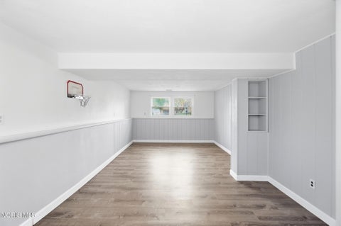 Tiny photo for 2443 Bedford Lane, Northwood, OH 43619 (MLS # 10013954)