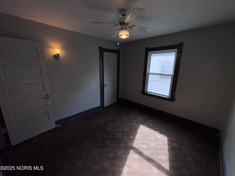 Tiny photo for 3737 Lockwood Avenue, Toledo, OH 43612 (MLS # 10000078)