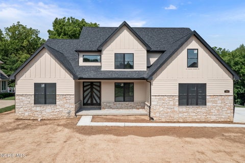 Photo of 1266 Brookwoode Road, Perrysburg, OH 43551 (MLS # 10010288)