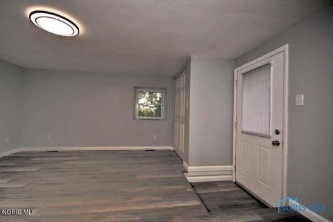 Tiny photo for 4943 Flanders Road, Toledo, OH 43623 (MLS # 10004599)