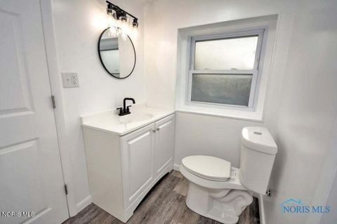 Tiny photo for 4943 Flanders Road, Toledo, OH 43623 (MLS # 10004599)