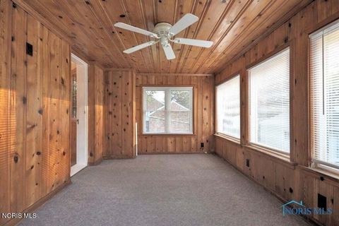 Tiny photo for 4943 Flanders Road, Toledo, OH 43623 (MLS # 10004599)