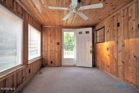 Tiny photo for 4943 Flanders Road, Toledo, OH 43623 (MLS # 10004599)