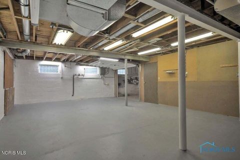 Tiny photo for 4943 Flanders Road, Toledo, OH 43623 (MLS # 10004599)